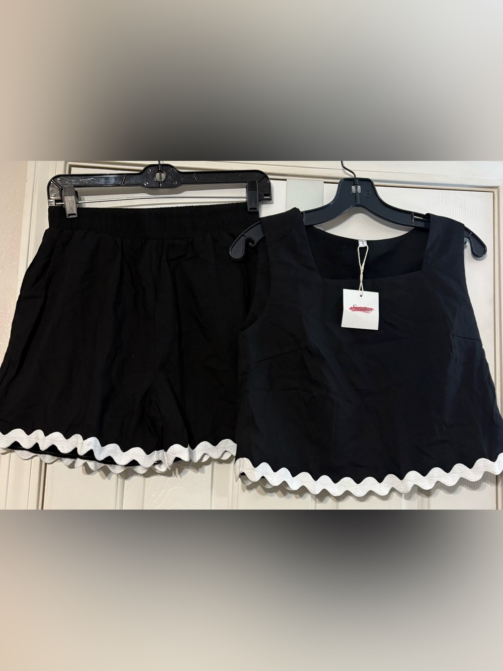 Women's Black Scalloped Hem Skort Set with White Trim